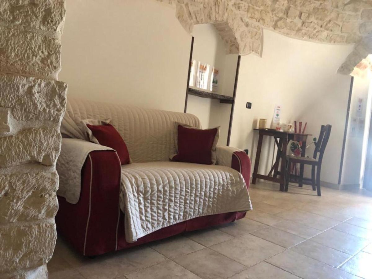 לינה וארוחת בוקר לוקורוטונדו Trulli Isago מראה חיצוני תמונה