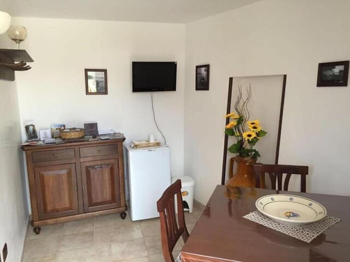 לינה וארוחת בוקר לוקורוטונדו Trulli Isago מראה חיצוני תמונה