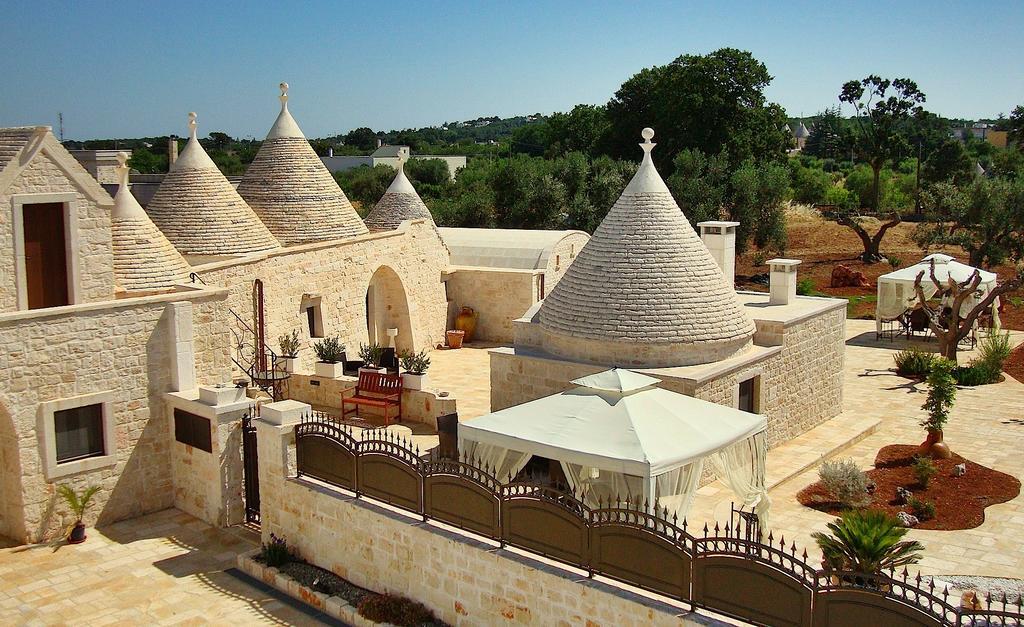 לינה וארוחת בוקר לוקורוטונדו Trulli Isago מראה חיצוני תמונה